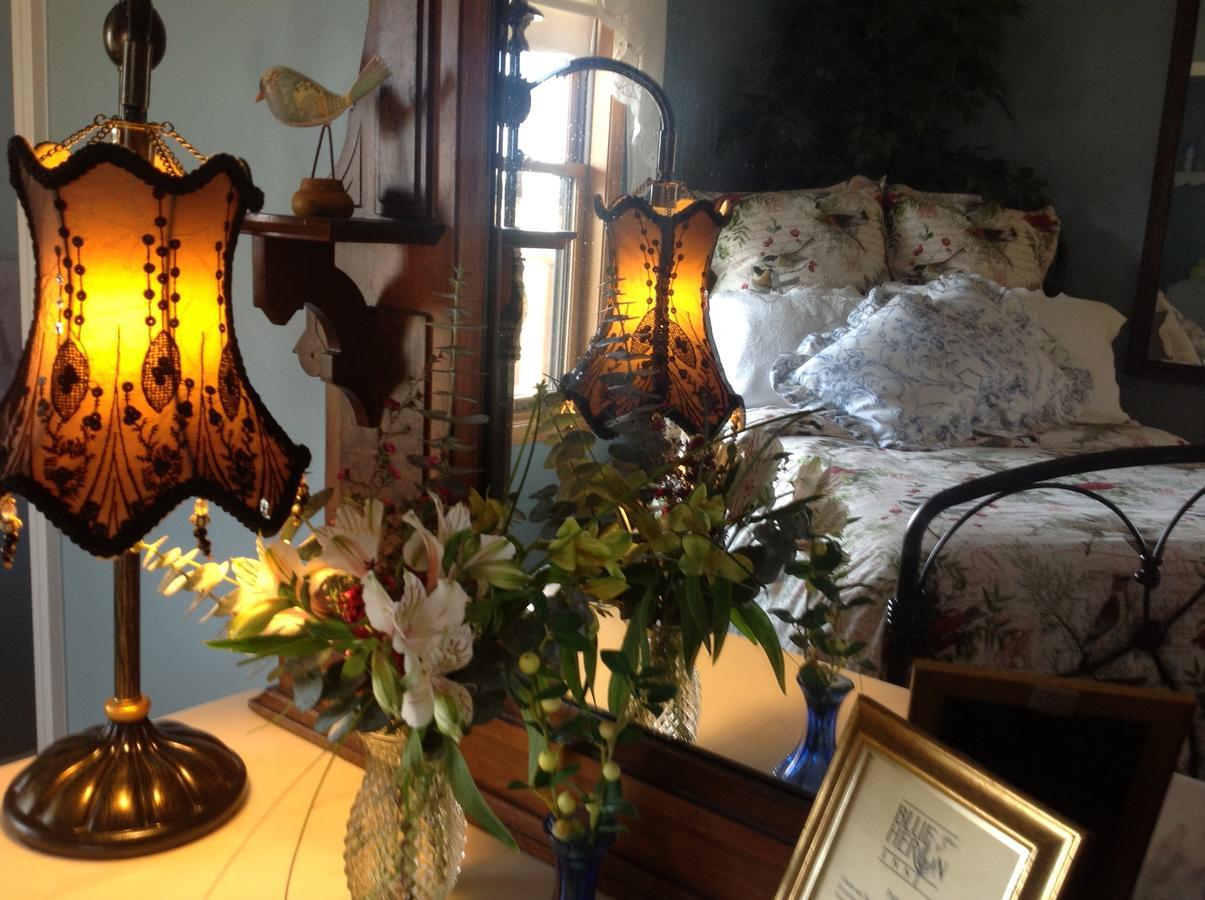 Blue Heron Inn Bed And Breakfast Рексберг Номер фото