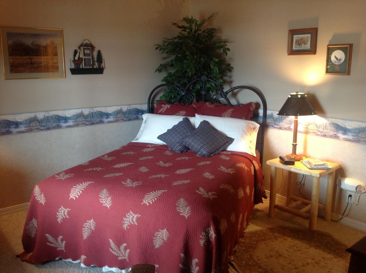 Blue Heron Inn Bed And Breakfast Рексберг Номер фото